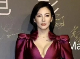 深圳街拍生图炸雷！张雨绮酒红绸缎裹身透“肉香”，宁静预言成真-柠檬资源分享网