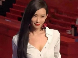 50岁林志玲现身日本活动，大方秀出身材，网友惊呼：说30岁我也信-柠檬资源分享网