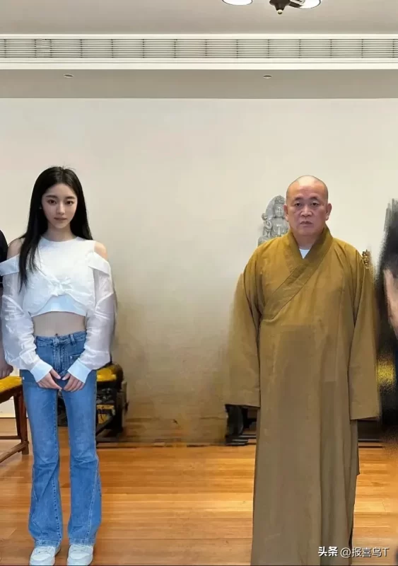 在众多诱惑面前，方丈怎能不陷落，不堕落。  尽管身为方丈，他终究也是血肉之躯的凡人。-春天资源分享网